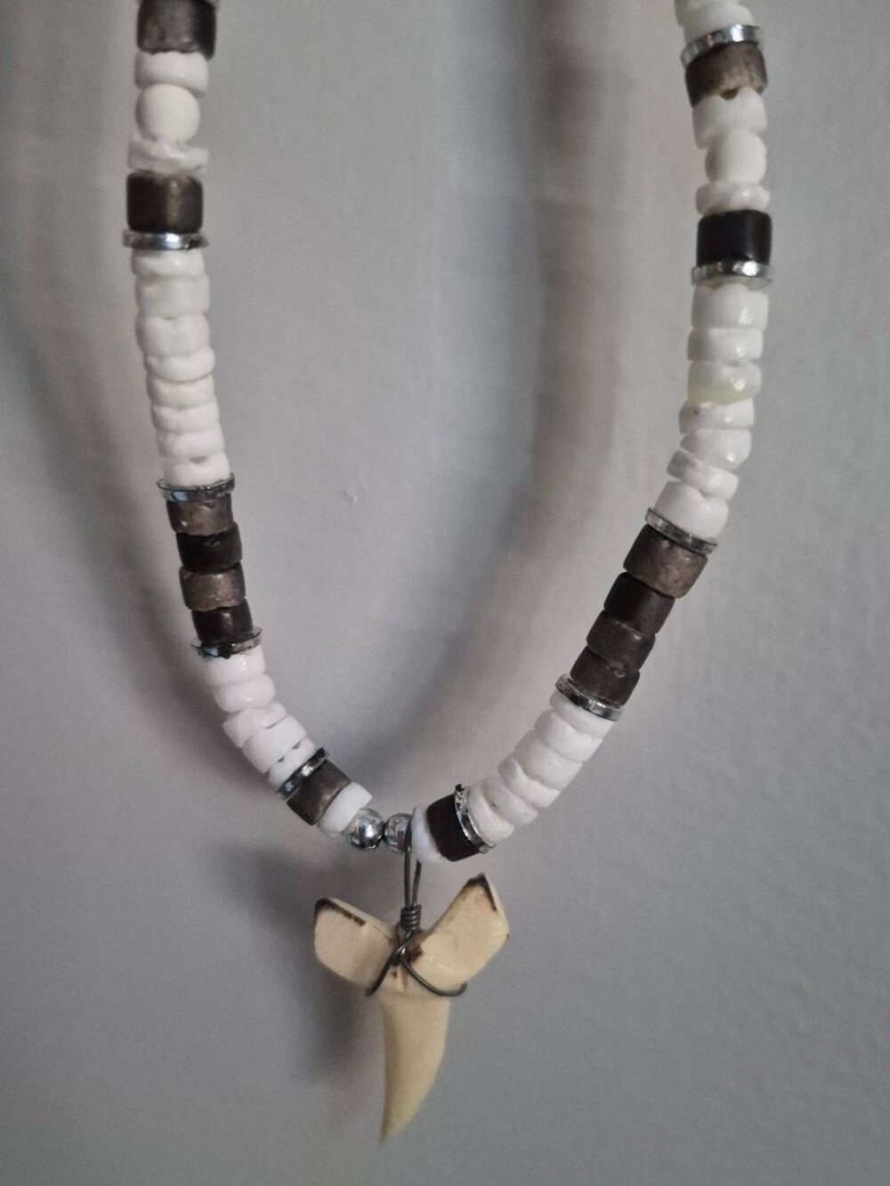 UNISEX AUTHENTIC SHARK TOOTH NECLACE
